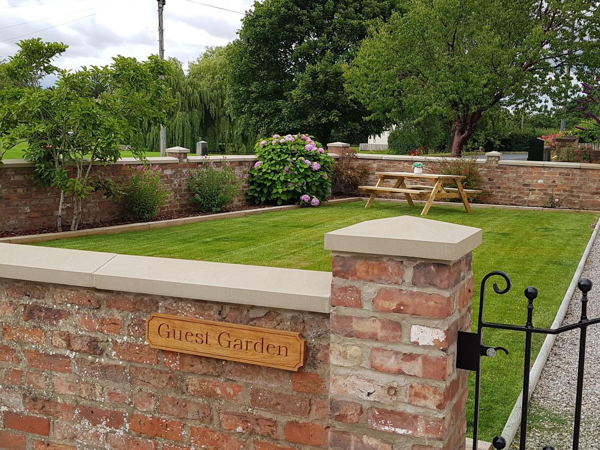 Duck Cottage Tholthorpe Esterno foto